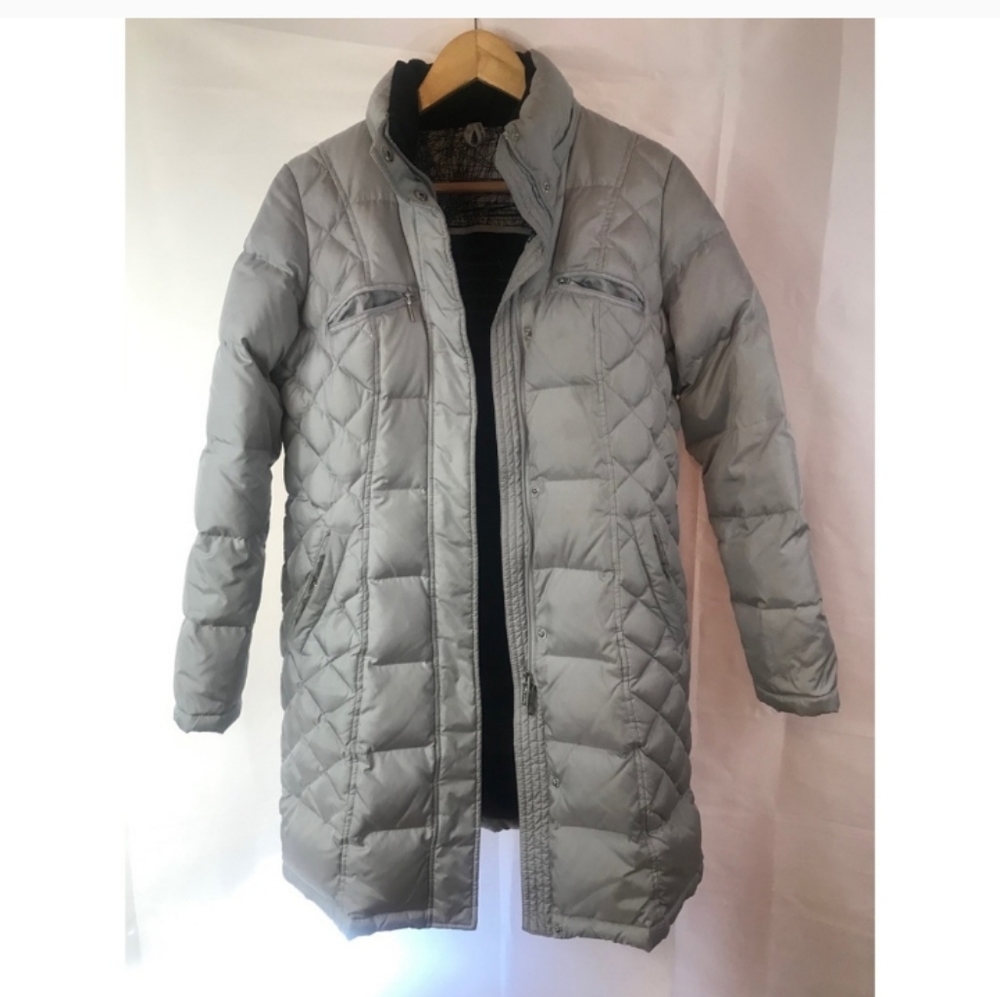 Calvin Klein: Long Puffer Coat Gray Size: XS